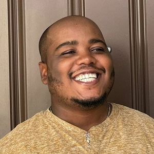 Meet your Posher, Pierre